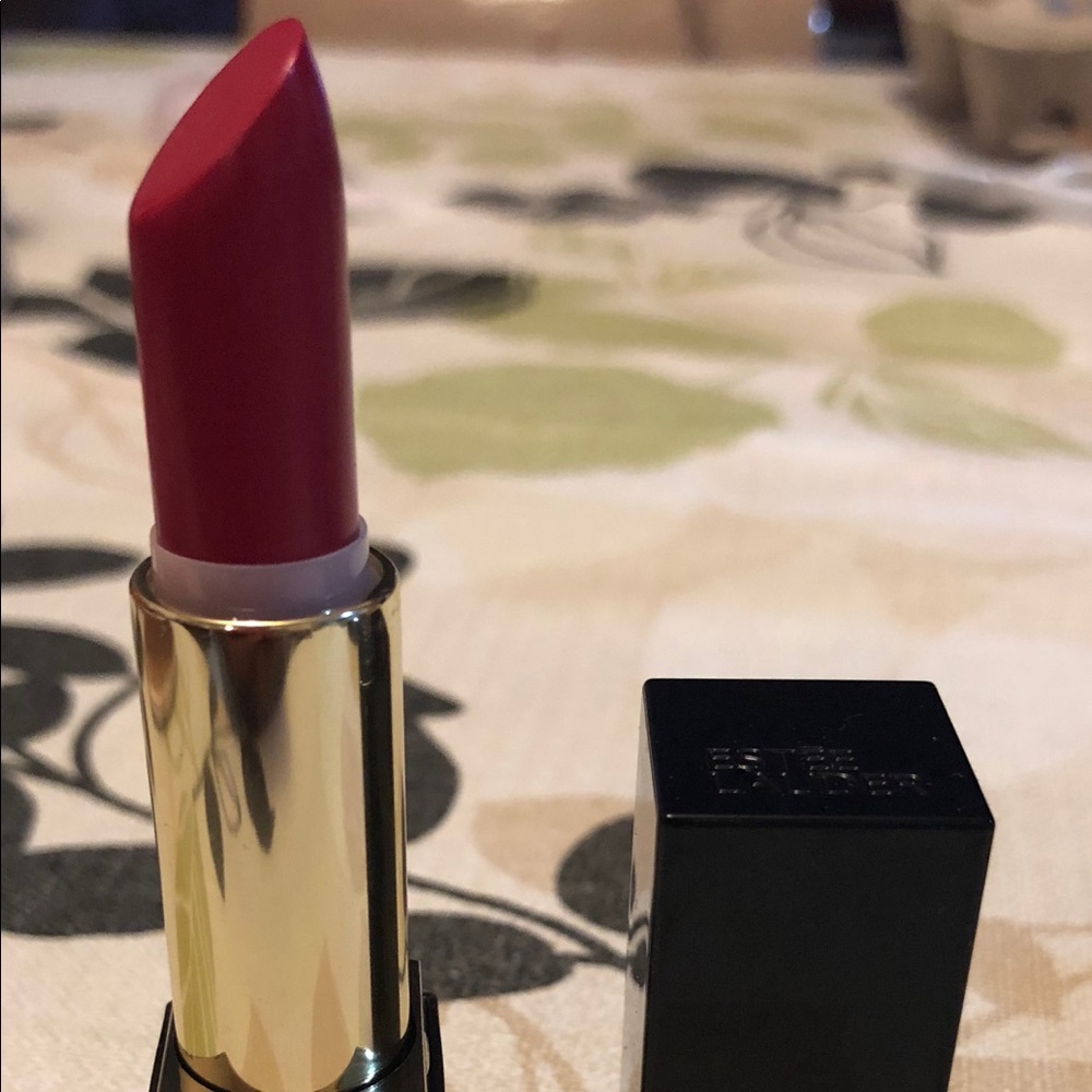 Full size Estée Lauder Pure Color Envy lipstick